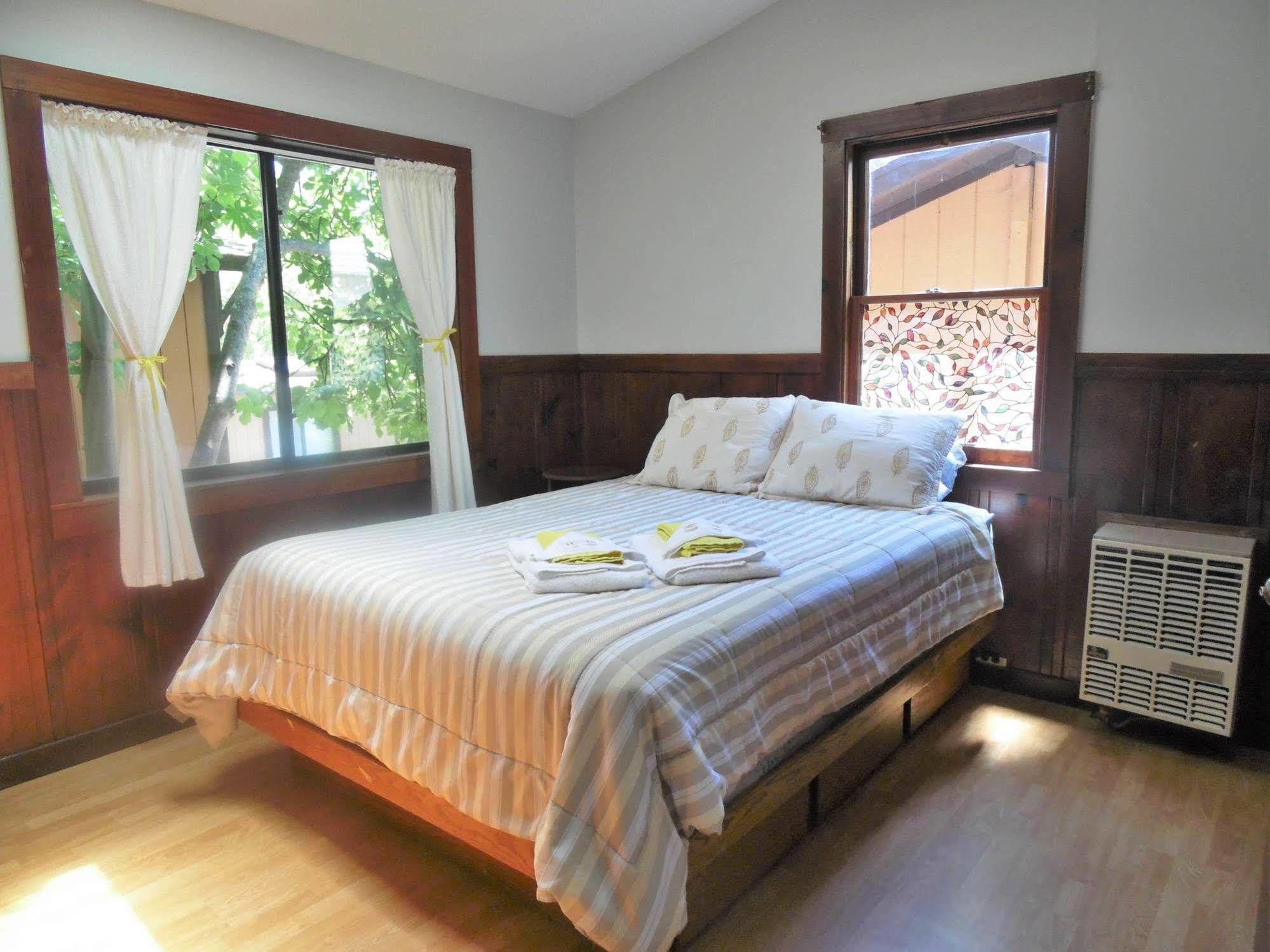 Riverlane Resort Guerneville Ngoại thất bức ảnh